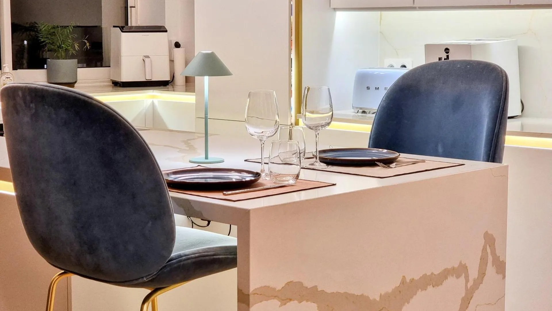 Luxury Flat With Balcony Near Arc De Triomphe *