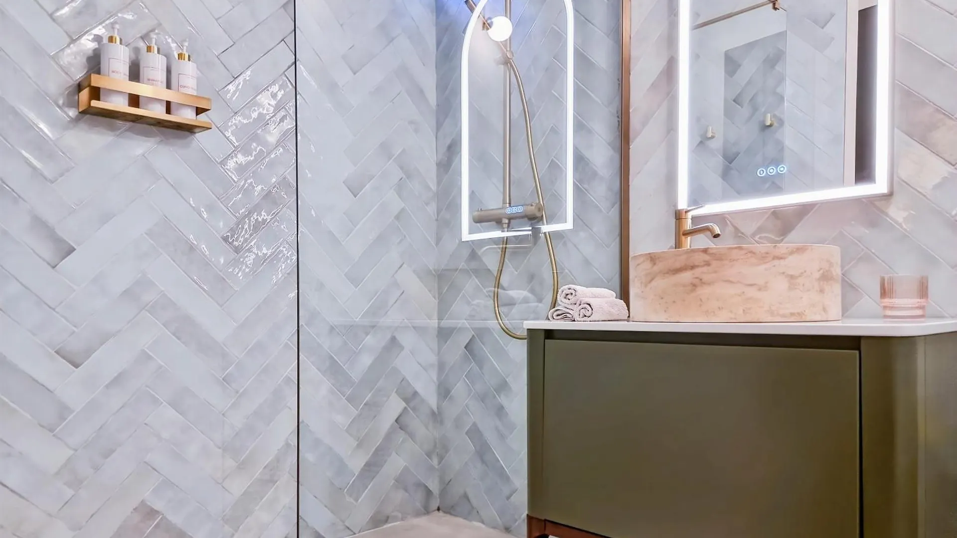 Luxury Flat With Balcony Near Arc De Triomphe Apartment Paris