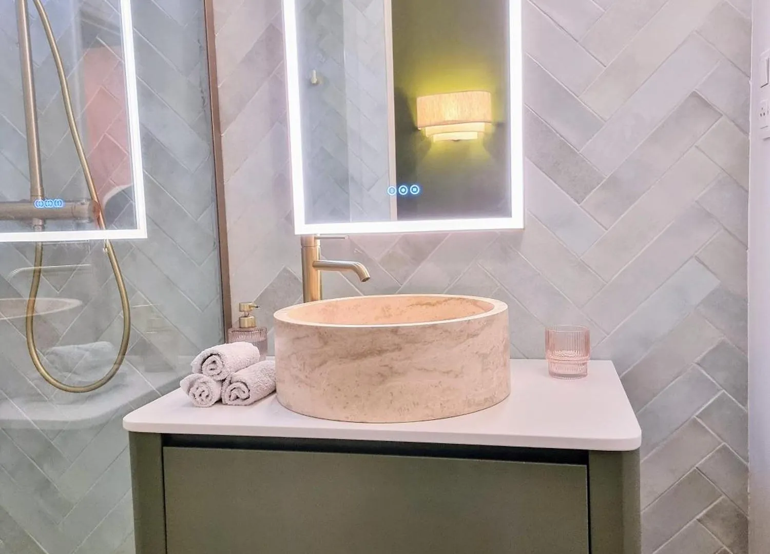 Luxury Flat With Balcony Near Arc De Triomphe Apartmán *