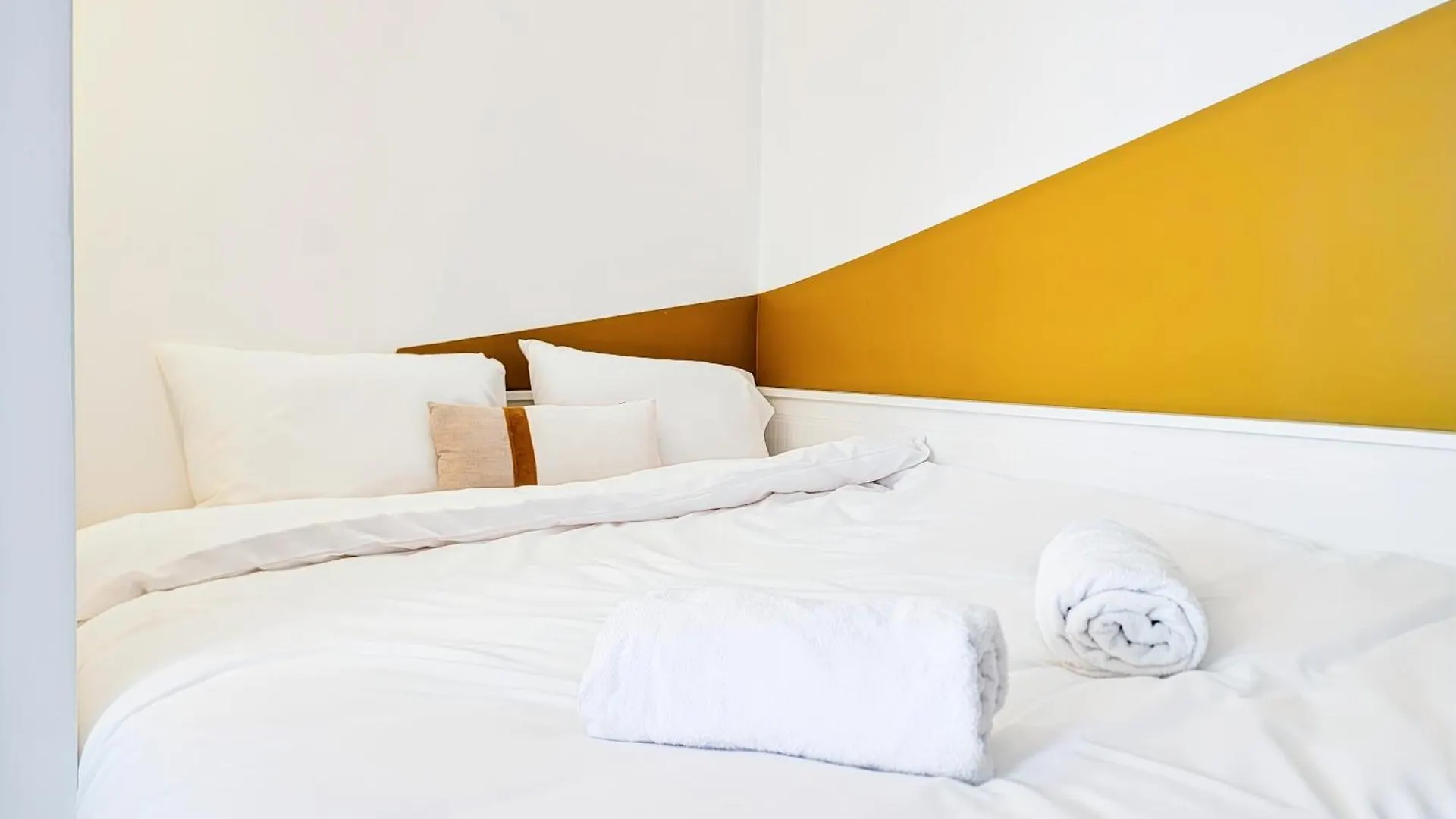 Апартаменты Luxury Flat With Balcony Near Arc De Triomphe Париж